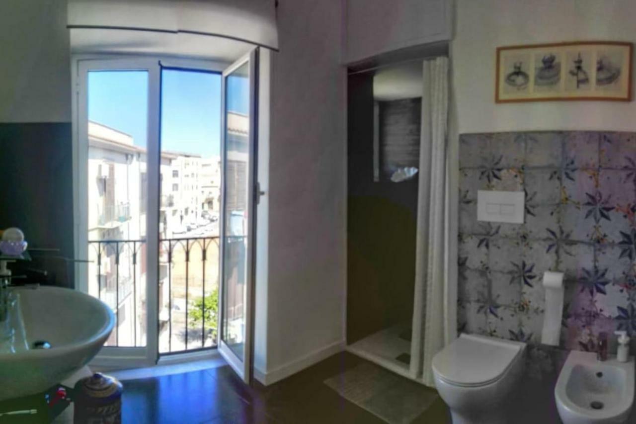 Casadamare Apartment ปาแลร์โม ภายนอก รูปภาพ