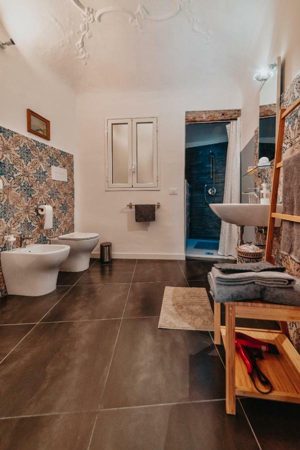 Casadamare Apartment ปาแลร์โม ภายนอก รูปภาพ